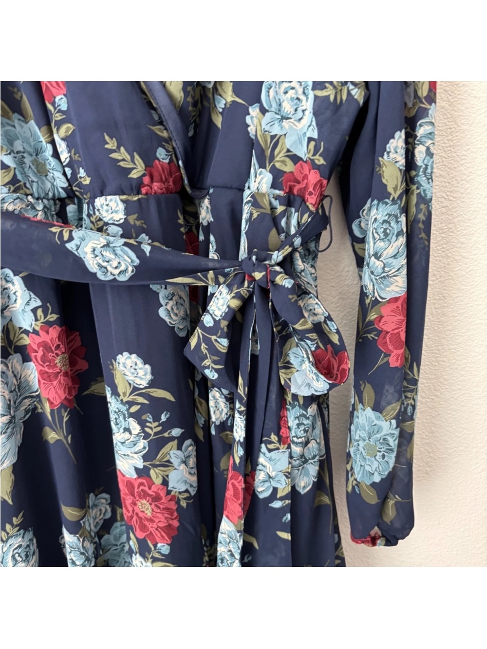 Torrid 2X Blue Floral Chiffon Surplice Mini Tie Belt Long Sleeve (H) - Picture 9 of 12